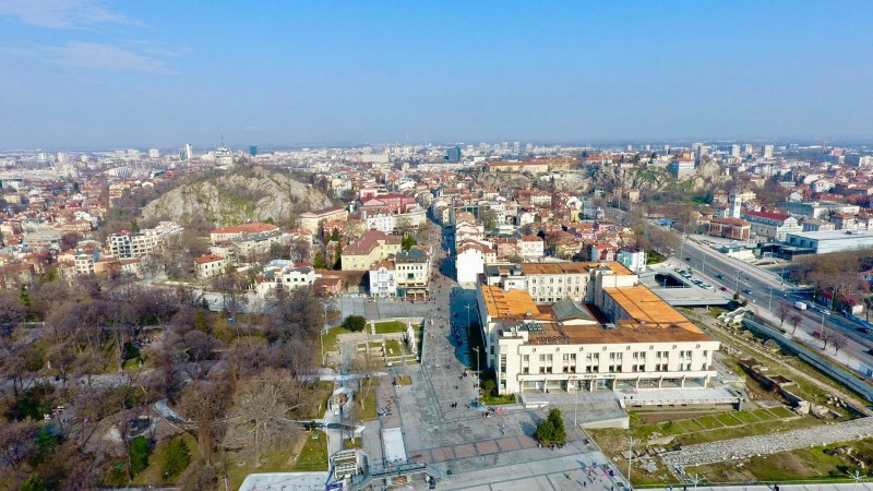 Предимно облачно с температури до 8 градуса в Пловдив