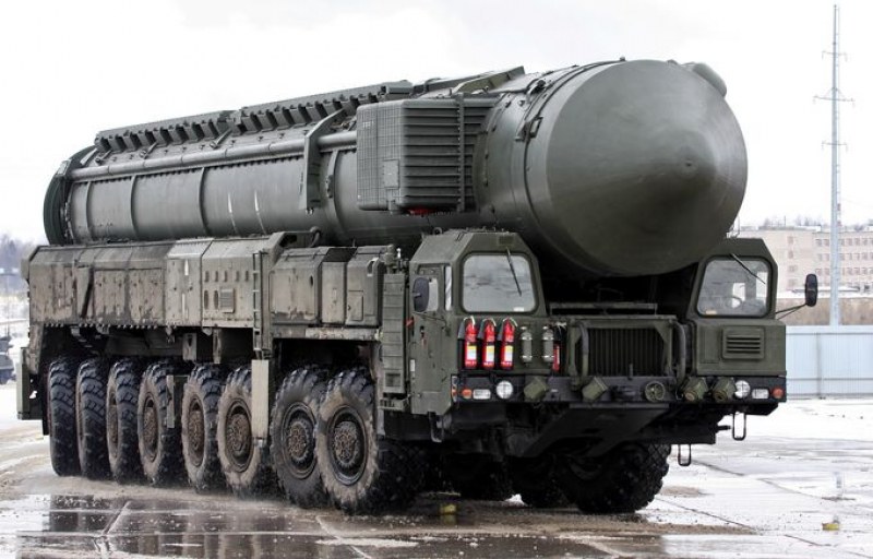 Русия провежда учения с ядрени подводници и ракети в снежен Сибир