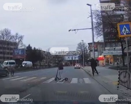 Шофьор едва не сгази дете с тротинетка на колелото на Панаира