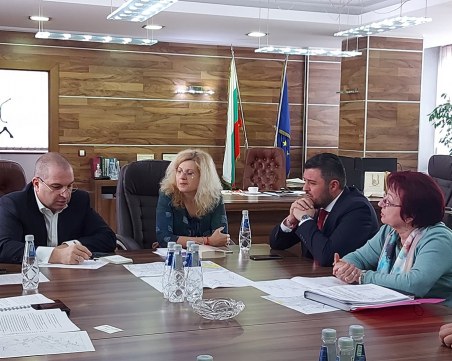 След среща в МРРБ: Започва решаването на проблема с водата в Брестовица