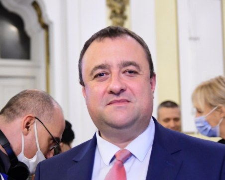 Земеделският министър: Имаме запаси от зърно за две години