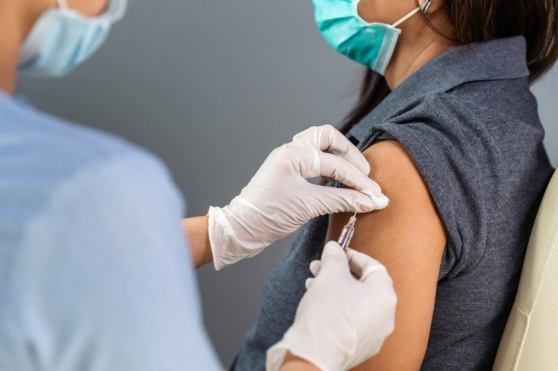 Одобриха първата в света растителна ваксина срещу COVID-19
