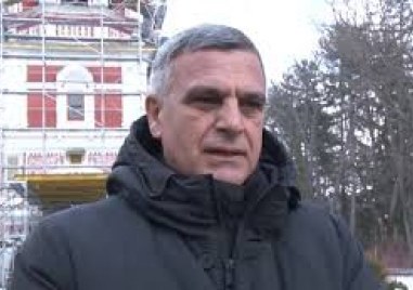Бившият министър на отбраната Стефан Янев заяви че ще обяви политически проект когато