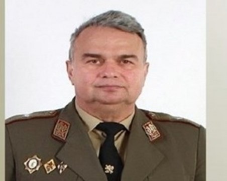 Пуснаха под домашен арест генерала от резерва, обвинен в шпионаж в полза на Русия