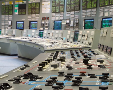 Руснаците са овладели контрола над Запорожката АЕЦ