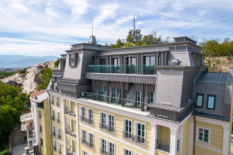 Емблематична сграда се превърна в най-новия 5-звезден хотел в Пловдив ВИДЕО