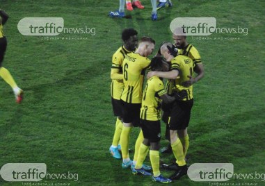 Ботев взе 114 то Пловдивско дерби на фаза първенство и поведе