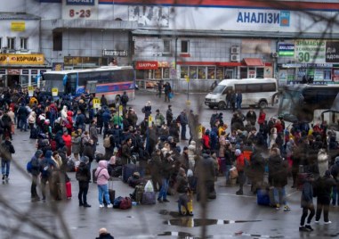 Украинските власти планират над 200 000 души да бъдат изведени