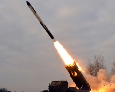 Северна Корея пак изстреля балистична ракета?