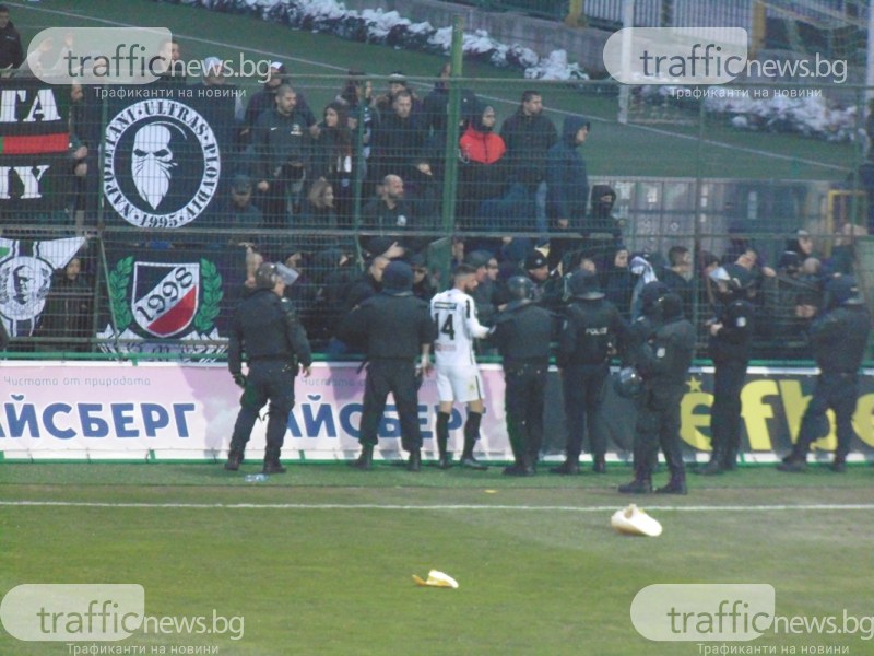 Сериозно напрежение по време на дербито между Ботев и Локомотив