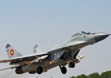 Полша ще дари на Украйна изтребители МиГ 29 които нейните пилоти
