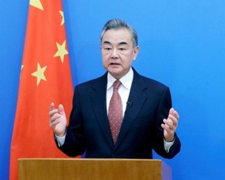 Китай подкрепя всички усилия, които ще помогнат за облекчаване на ситуацията в Украйна
