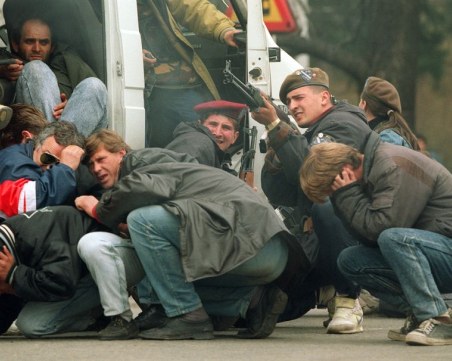 Войната в Югославия - последният голям военен конфликт в Европа преди Украйна