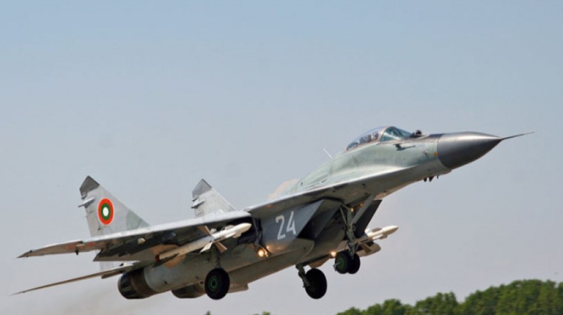 Полша ще дари на Украйна изтребители МиГ-29, които нейните пилоти
