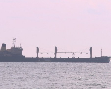 Няма връзка с 18-те моряци, блокирани в украинското пристанище Мариупол