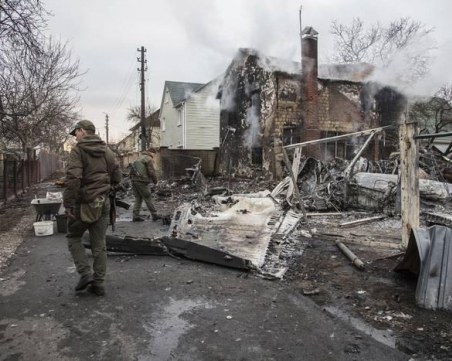 Снаряд уби семейство с деца, докато се евакуирало от войната в Киев