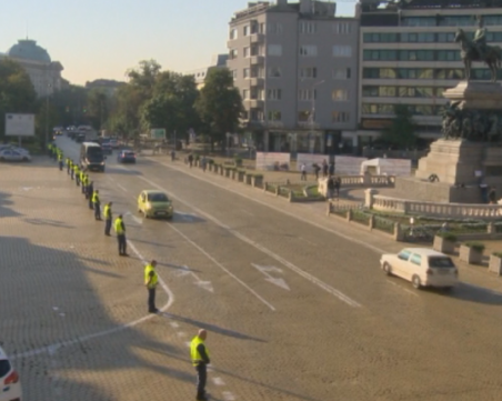 Арестуваха  млад мъж, подал сигнал ,че има бомба в Народното събрание