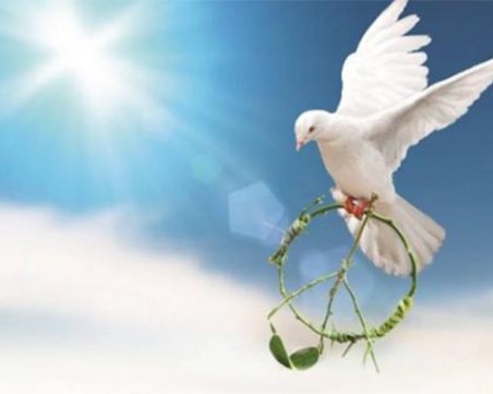 Жени се събират на демонстрация за мир и сигурност в Пловдив