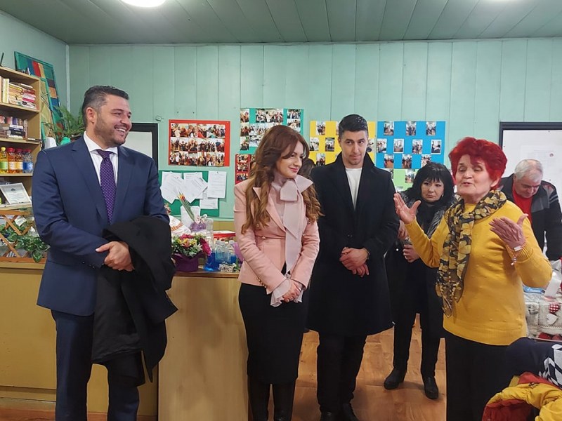 Кметът на община „Родопи” Павел Михайлов поднесе приятна изненада на