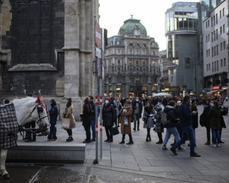 Австрия спира задължителната ваксинация