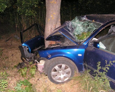 Мъж почина след тежка катастрофа край Тополово, спътничката му е в тежко състояние
