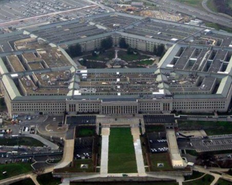Пентагонът: Информацията за лаборатории за биологично оръжие в Украйна е абсурдна