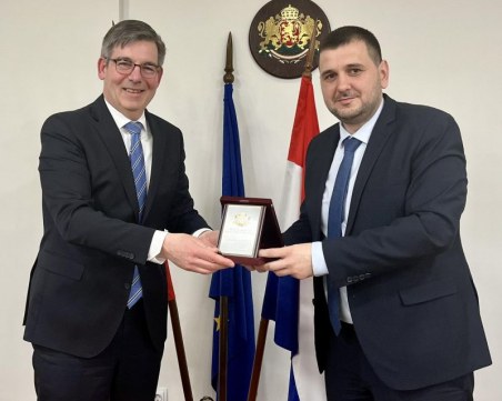 Посланикът на Кралство Нидерландия се срещна с областния управител Йордан Иванов