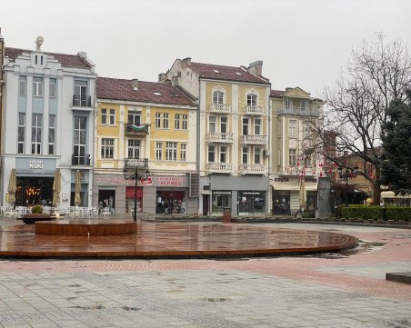 Температурите в Пловдив се понижават, максималните до 5 градуса