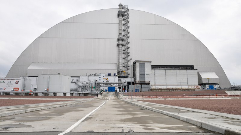 Спряха електрозахранването в АЕЦ Чернобил