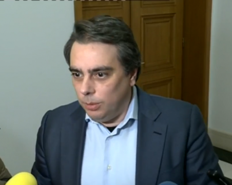 Асен Василев: Няма забрана за износ на зърно, текат сериозни проверки