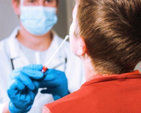 Денков: До дни трябва да отпадне тестването на учениците