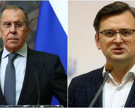 Лавров и Кулеба се срещнаха в Анталия, започнаха преговорите
