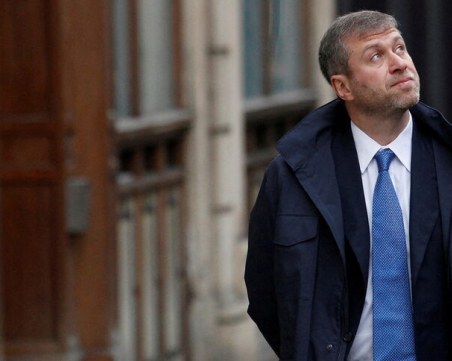 Забраниха на Абрамович да продава Челси, всичките активи на милиардера са замразени