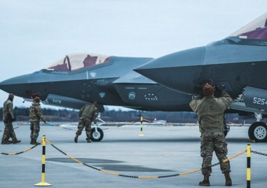 Нашите министри са гласували против самолетите от Нидерландия Това каза