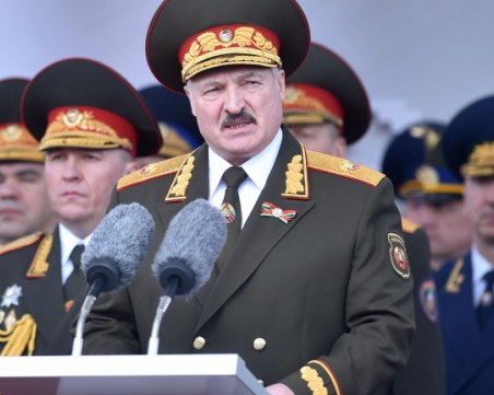 Беларус: Няма да участваме в руското нашествие в Украйна