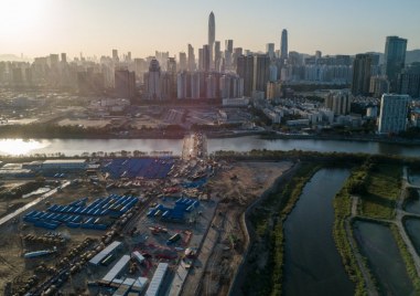Южният китайски технологичен мегаполис Шенжен беше поставен под карантина съобщи