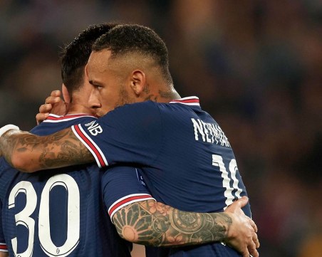 Фенове на ПСЖ освиркваха Меси и Неймар при победа над Бордо