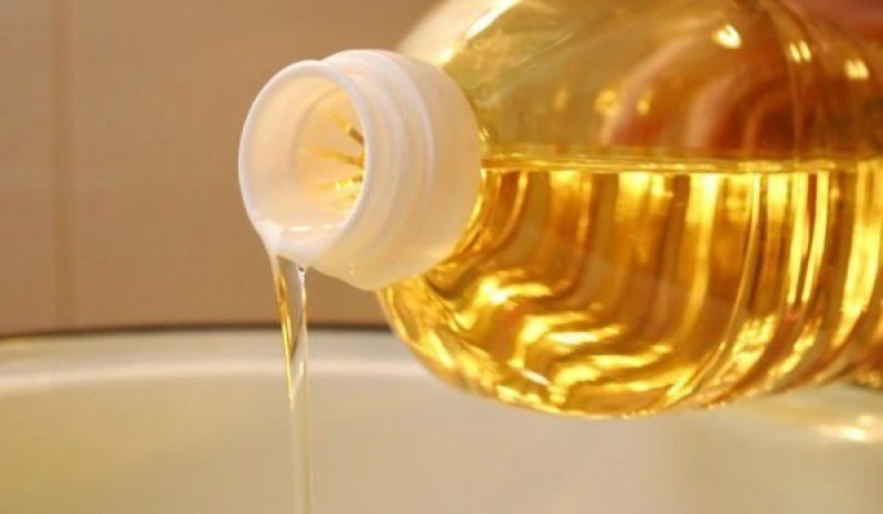 Данчев: Производствената цена на олиото е около 2 лева