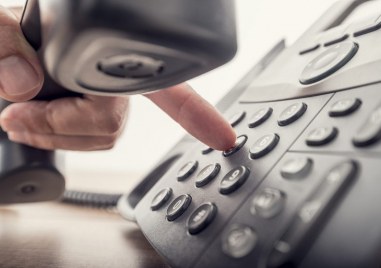 Вече работи националната гореща линия за бягащите от войната в Украйна и