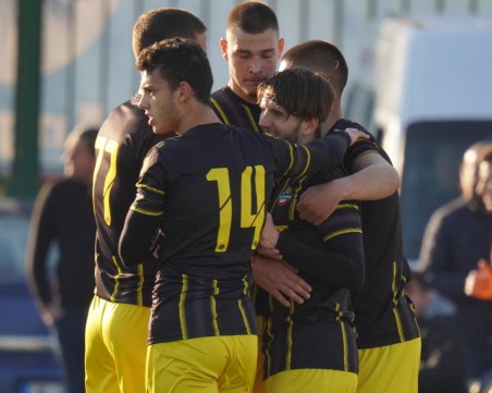 Дубълът на Ботев с категорична победа над един от кандидатите за елита