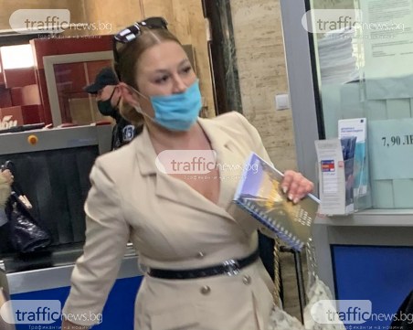 Осъдиха пловдивчанка – пияна ритала и драла полицаи по време на арест