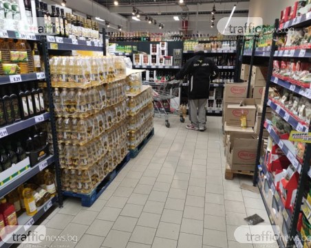 Зърнопроизводител: Управляващите внесоха паника за олиото