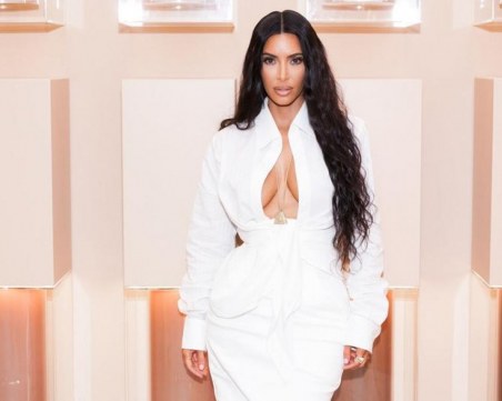 Гаджето на Ким Кардашиян излита в космоса заедно с Безос