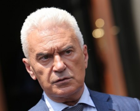 СЕМ осъди нахлуването на Сидеров в NOVA телевизия