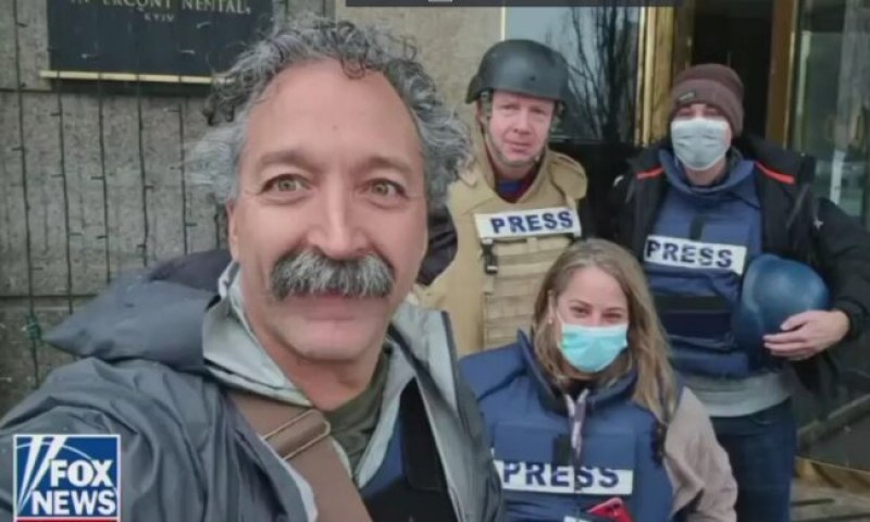 Журналист бе убит от снаряд в Украйна, друг е хоспитализиран