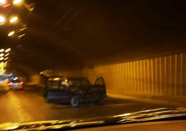 Тежка катастрофа е станала в тунела на бул Цар Борис