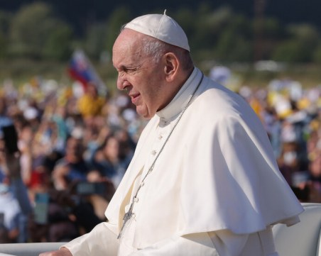 Разговор между руския патриарх и папа Франциск: Призиви за справедлив мир в Украйна