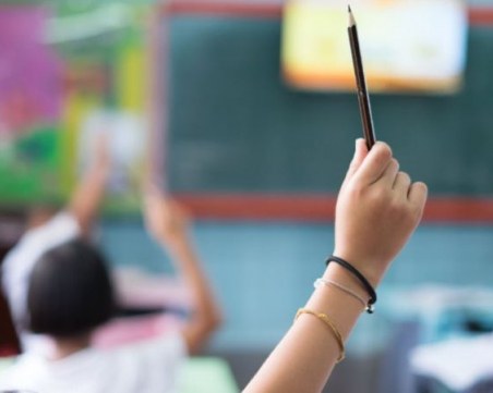 Всеки трети ученик влиза в клас без тест