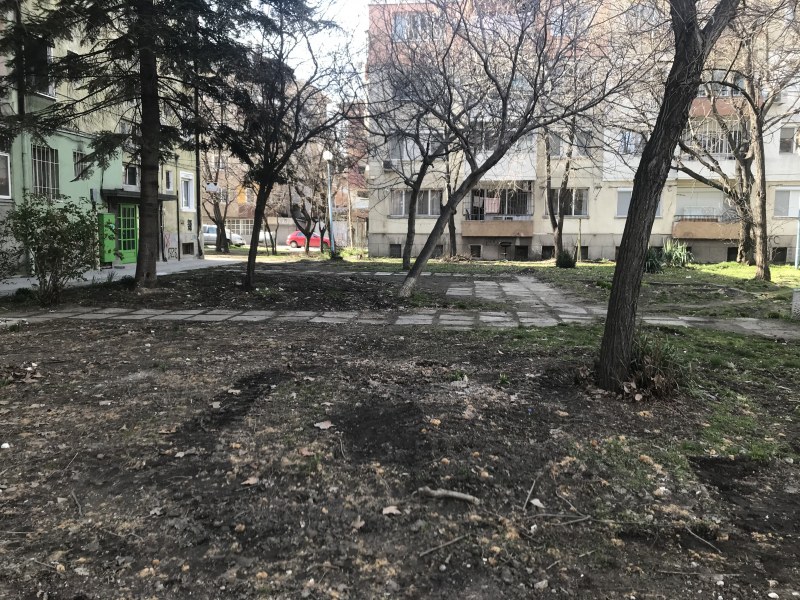 Междублоково пространство в 