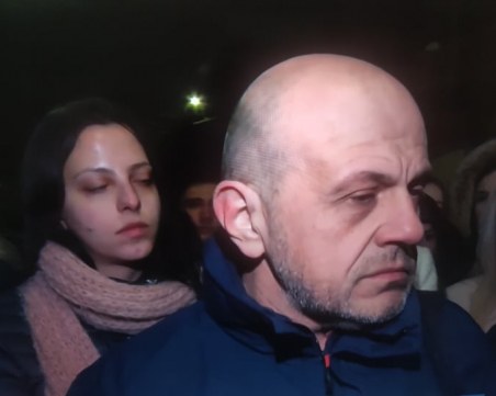 Членовете на ГЕРБ отидоха в Банкя, не пускат адвоката на Борисов при обиска в дома му